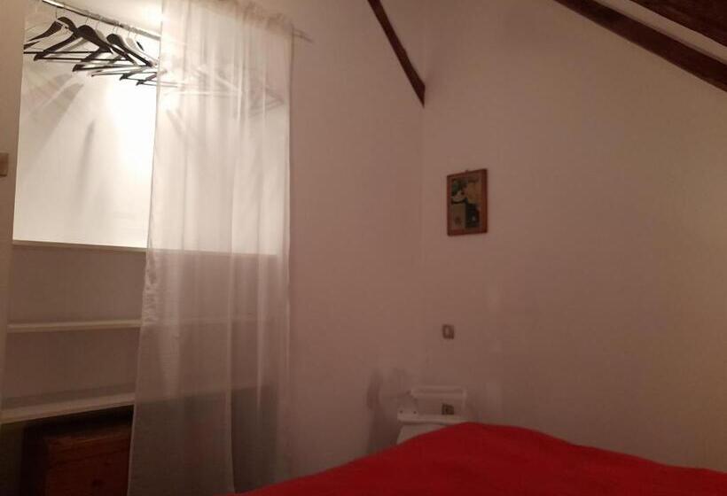 آپارتمان 2 خوابه, Sibirska Central