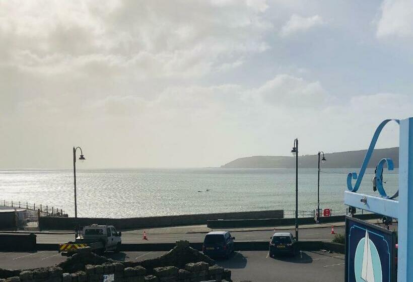 Семейный Номер Вид на Море, The Yacht Inn