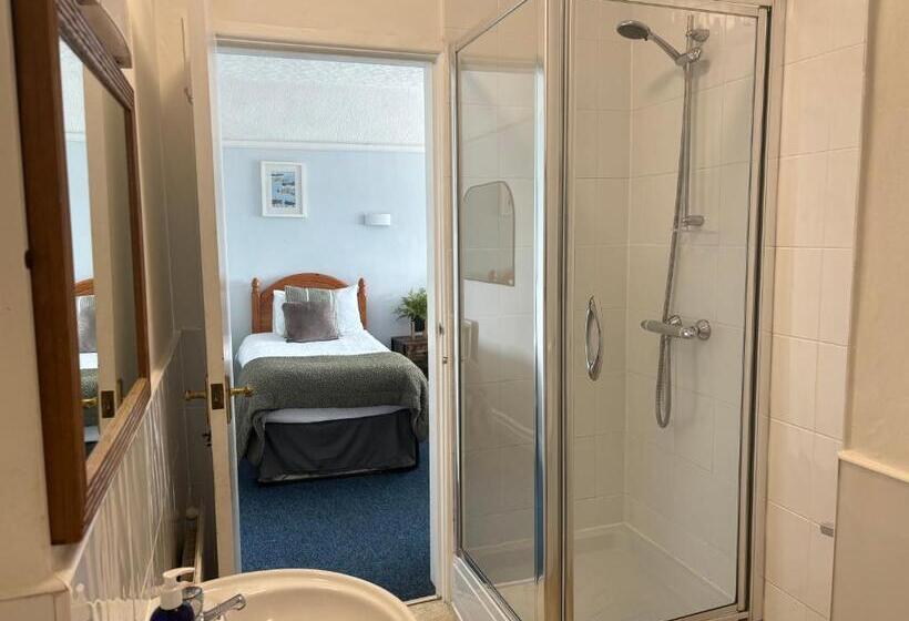 Triple Room Sea View, The Yacht Inn
