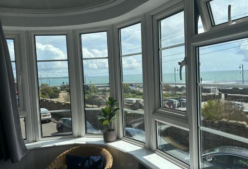 Номер Стандарт Вид на Море, The Yacht Inn