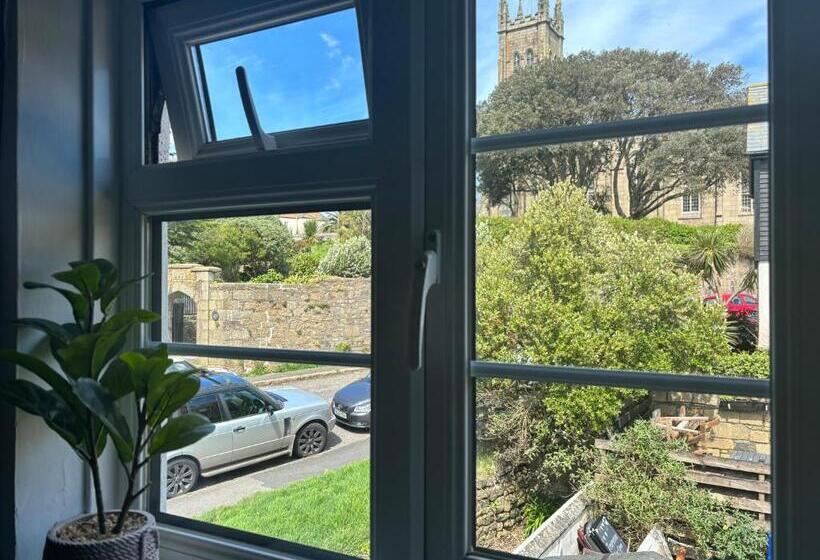 Номер Стандарт, The Yacht Inn