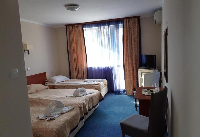 اتاق خانوادگی, Guest House Markovi