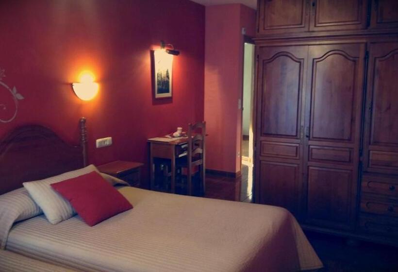 Номер Стандарт с Террасой, Hostal Ekaitza