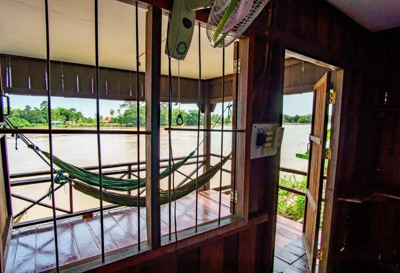 스탠다드 룸 강 전망, Mr Tho S Bungalows