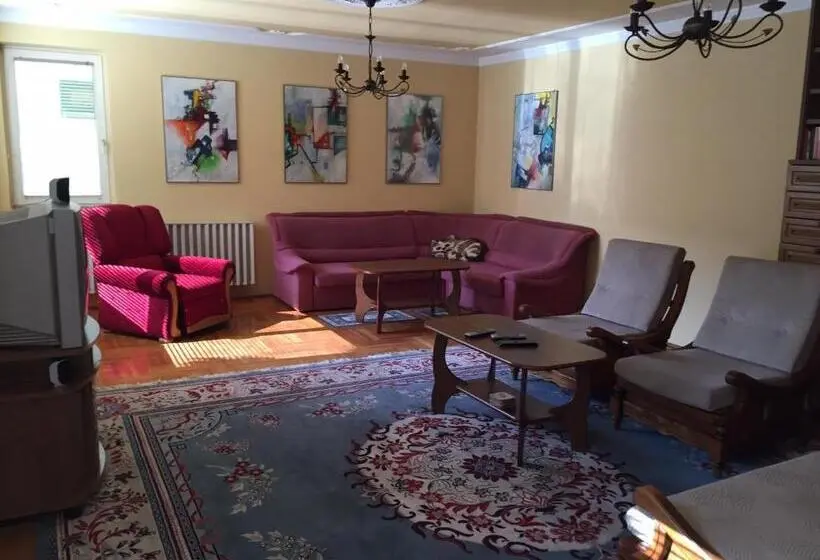 スタンダードルーム, Galéria Vendégház