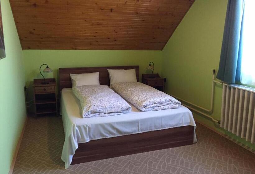 스탠다드 룸, Galéria Vendégház