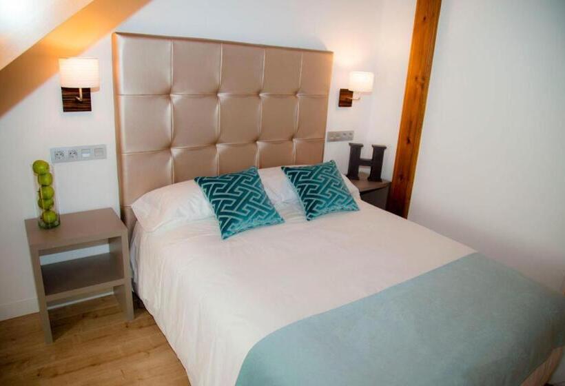 اتاق خانوادگی, Hab Urban Hostel