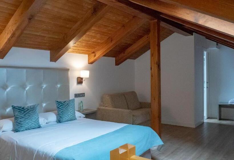 اتاق خانوادگی, Hab Urban Hostel