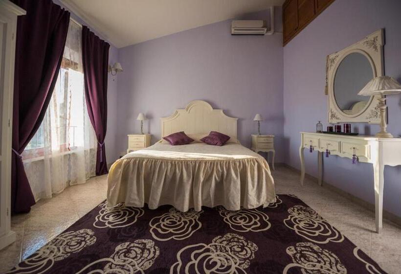 コンフォートルーム, Il Casale Relais