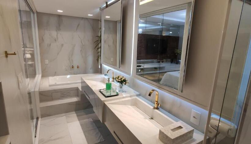 סוויטה, Vó Ita