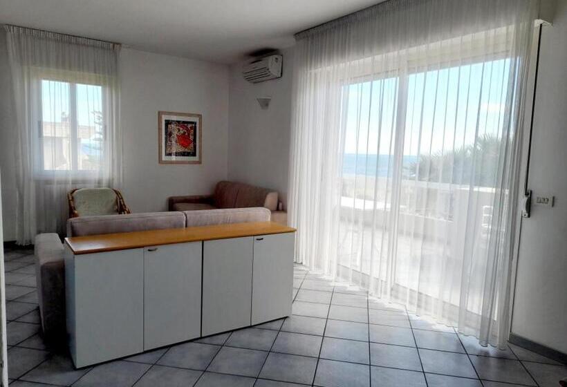 شقة غرفة واحدة مطلة على البحر, Residence Le Palme