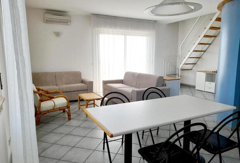 شقة غرفة واحدة مطلة على البحر, Residence Le Palme