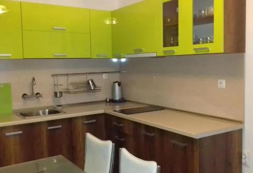 آپارتمان 1 خوابه با بالکن, Guest House Nedelchevi