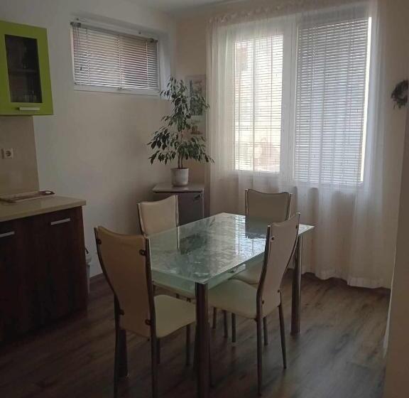 침실 1개 발코니 아파트, Guest House Nedelchevi