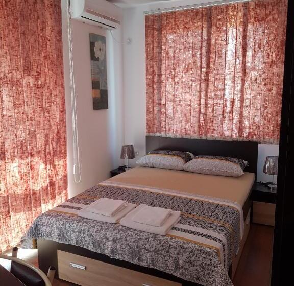 Номер Стандарт с Террасой, Guest House Nedelchevi
