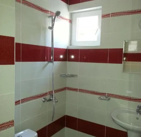 اتاق اکونومی, Guest House Nedelchevi