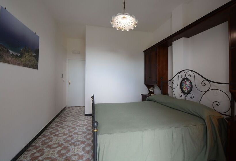 חדר סטנדרט, Il Paradiso Di Hyele