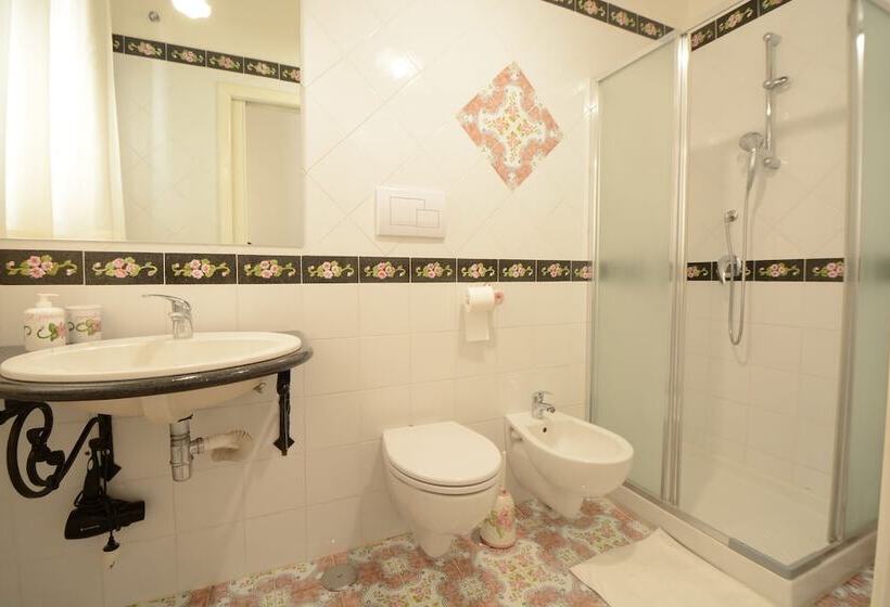 חדר סופריור, Il Paradiso Di Hyele