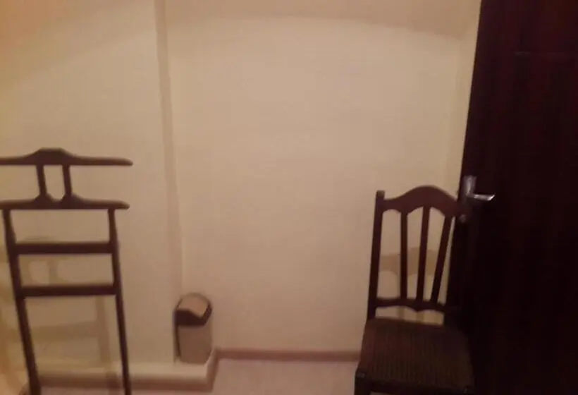 اتاق استاندارد با سرویس بهداشتی مشترک, Lemon Family Guesthouse