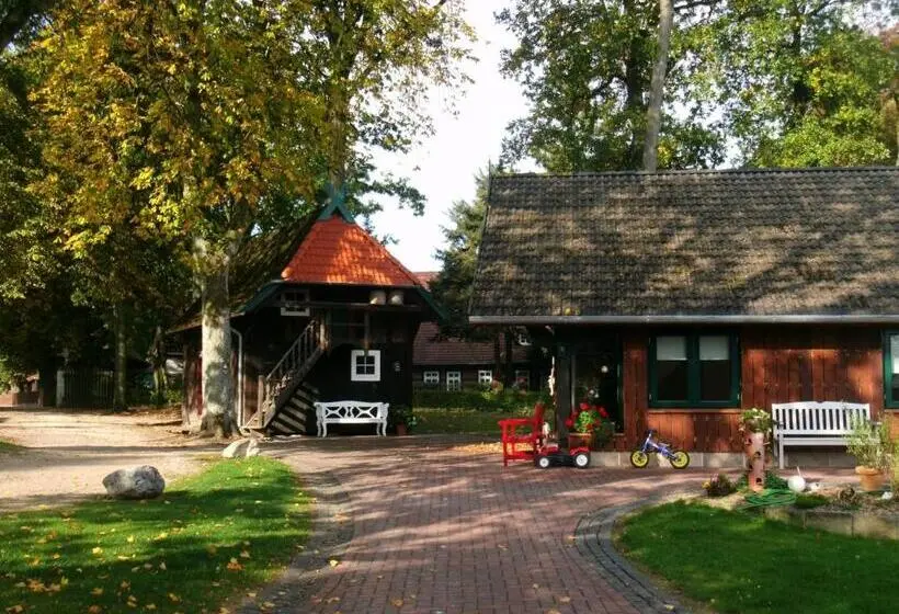Talo 2 Makuuhuonetta, Naturhotel Hof Ehlers