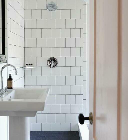 スタンダードルーム, The Chequit