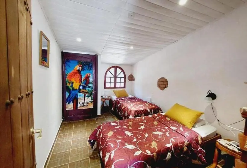ベーシックトリプルルーム, Hacienda Sassenberg