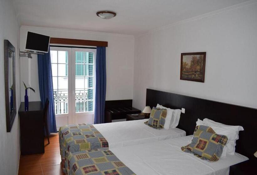 침실 2개 아파트, Residência Machado