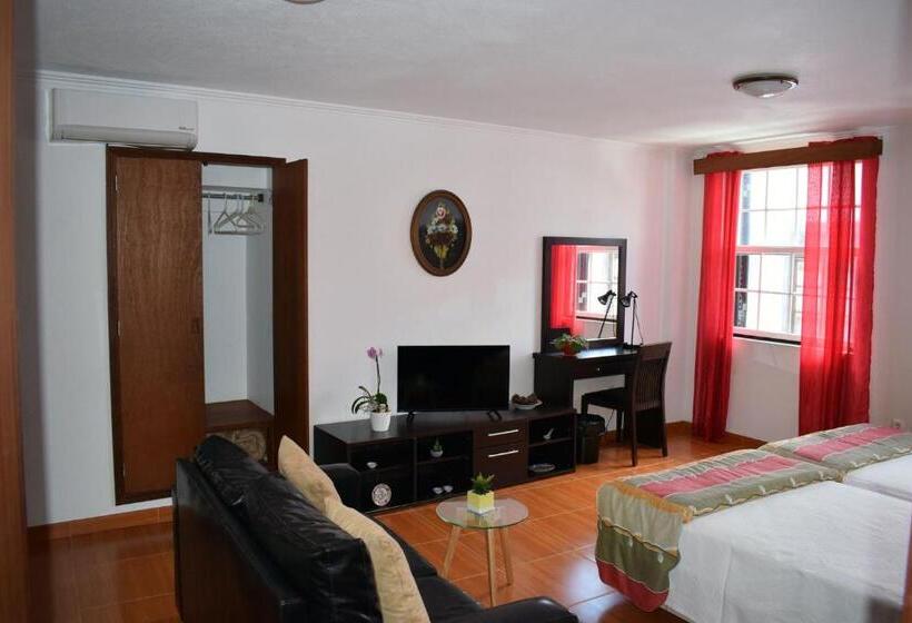 스탠다드 스튜디오, Residência Machado