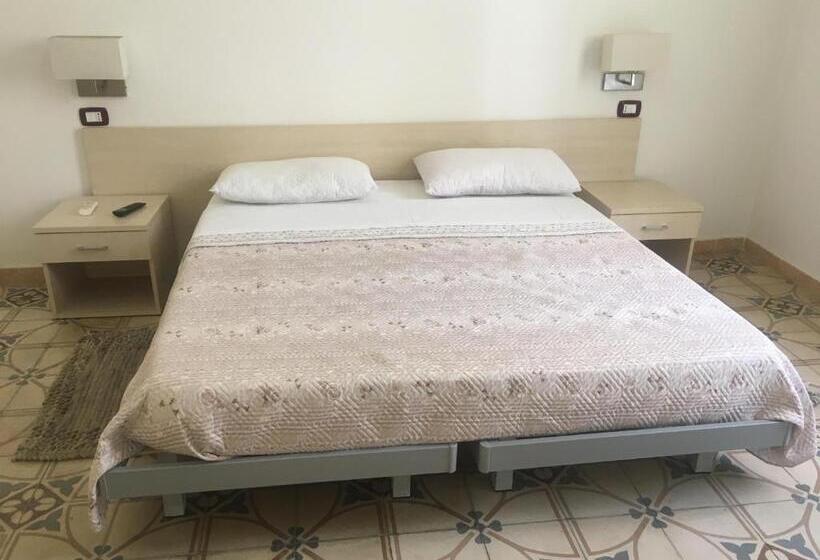 חדר סטנדרט, Stelmalu