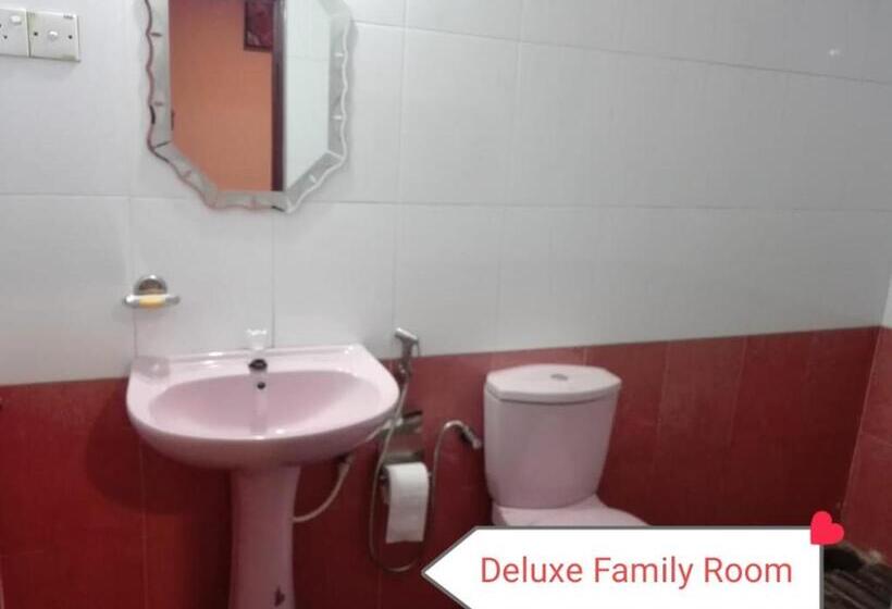 デラックスファミリールーム, The Rock Face