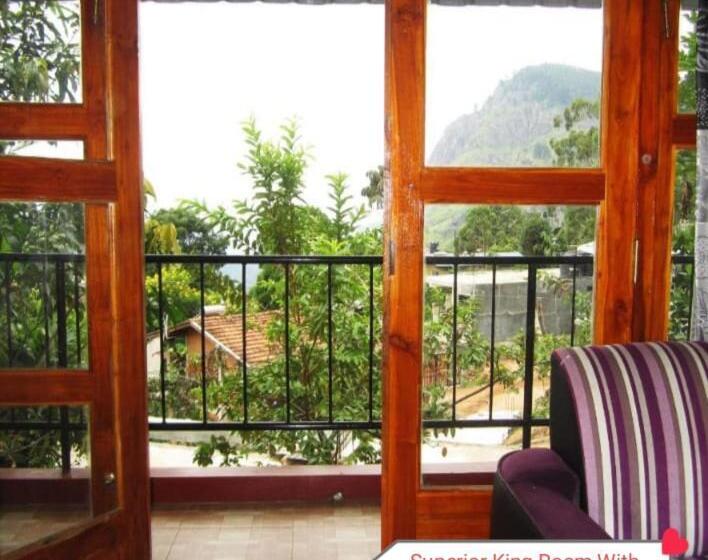 キングサイズベッドのスーペリアルーム, The Rock Face