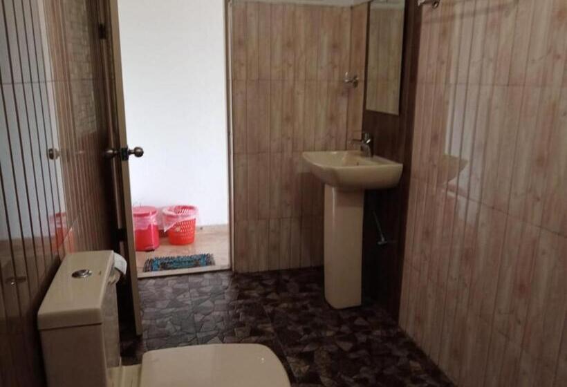 キングサイズベッドのスタンダードルーム, The Rock Face