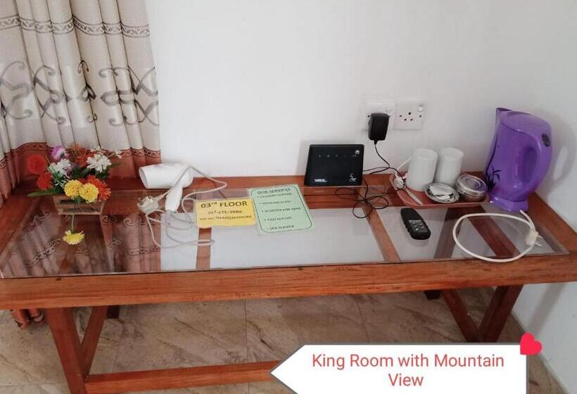 Quarto Estandar Cama King, The Rock Face