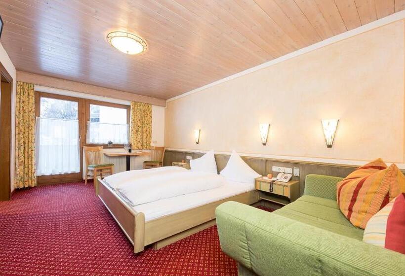 Классический Номер, Tuxerstübl