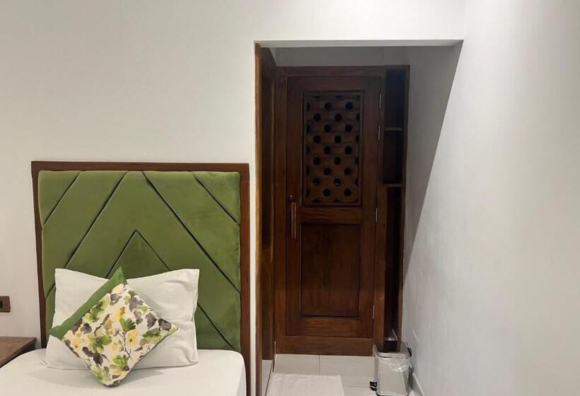 اتاق لوکس, Gatetrees Resort
