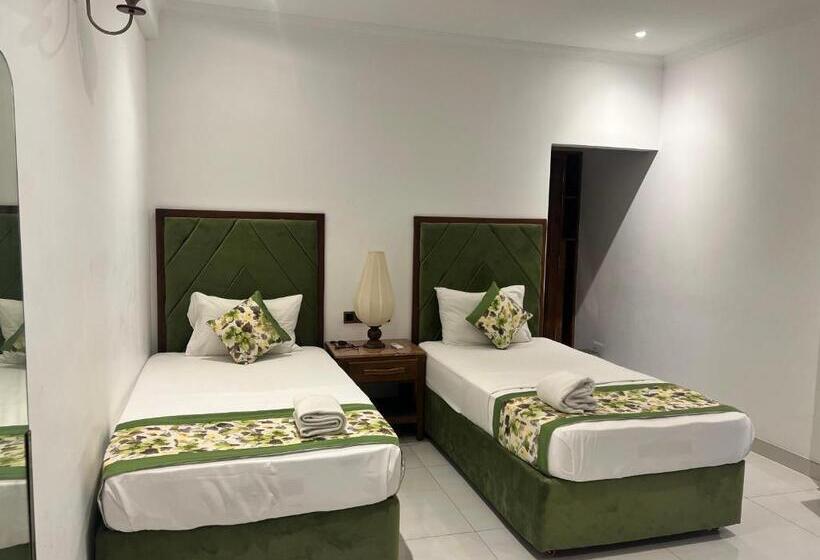 اتاق لوکس, Gatetrees Resort