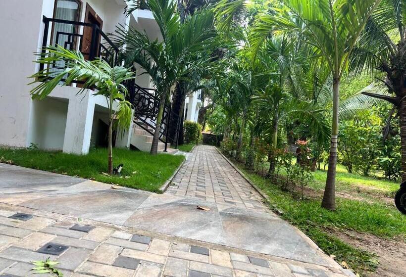 디럭스 트리플 룸, Gatetrees Resort