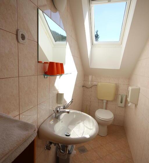 اتاق استاندارد سه نفره, Penzion Pr' Betel