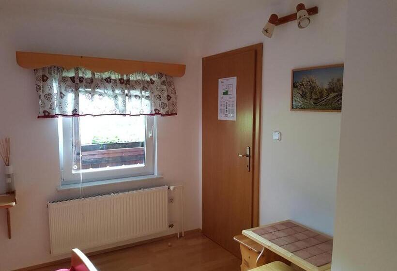 اتاق استاندارد سه نفره, Penzion Pr' Betel