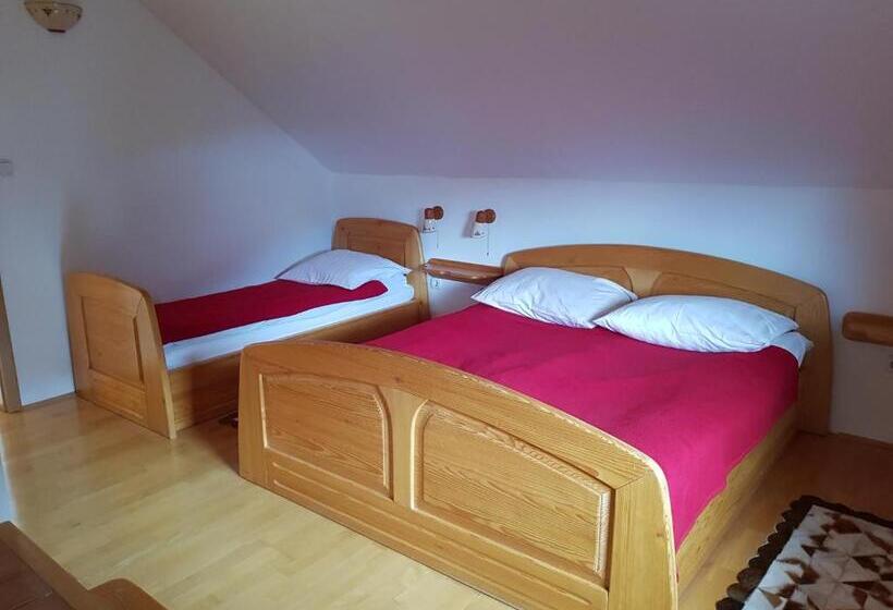 اتاق استاندارد سه نفره, Penzion Pr' Betel