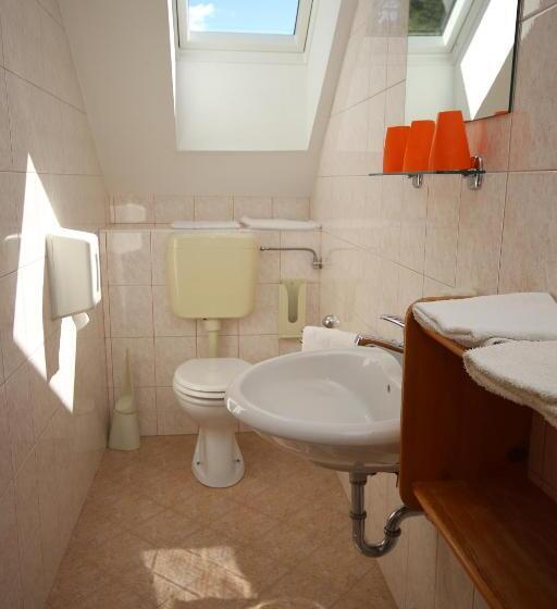 اتاق استاندارد سه نفره, Penzion Pr' Betel