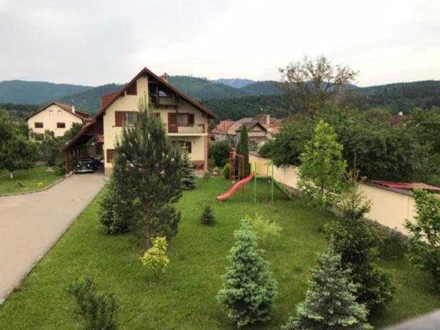 וילה בת חדר שינה 1, Vila Old Cars