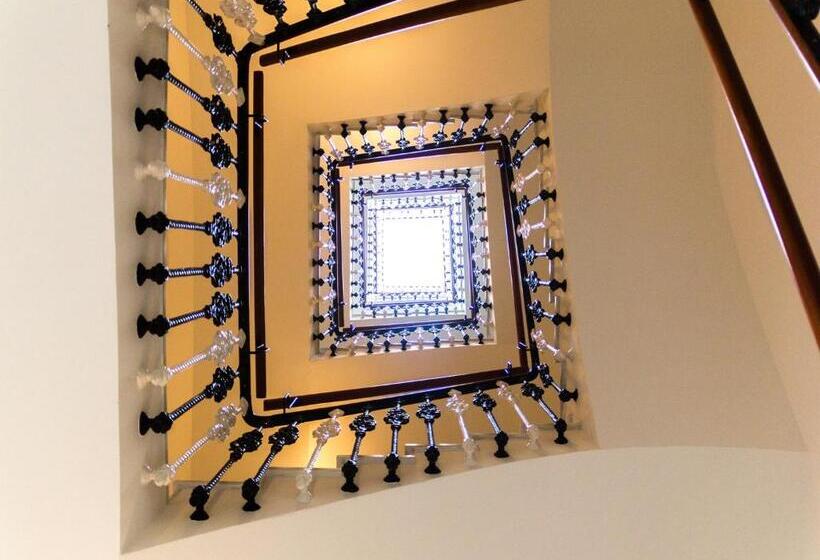 1 Bedroom Penthouse Apartment, Soho Valencia