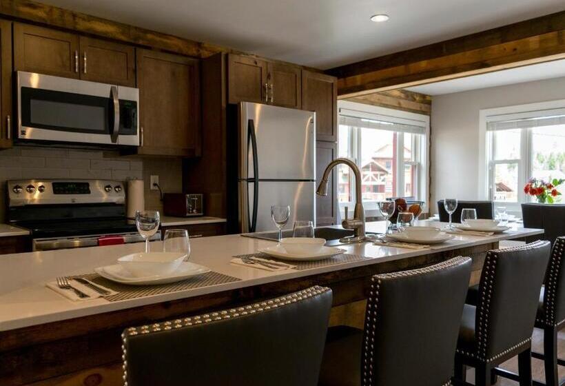 منزل 4 غرف نوم, Lake Placid Inn: Residences