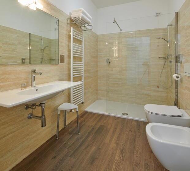 חדר דלוקס לשלושה, Foresteria La Torretta