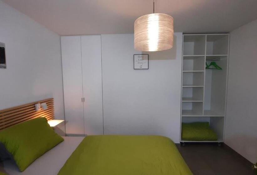 סטודיו עם נוף להרים, Guesthouse Petit Pré