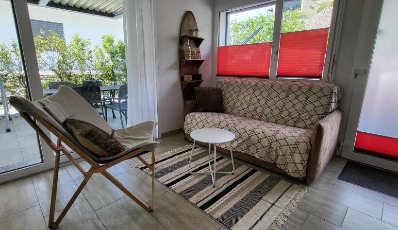 带1个卧室带花园景观的公寓, Guesthouse Petit Pré