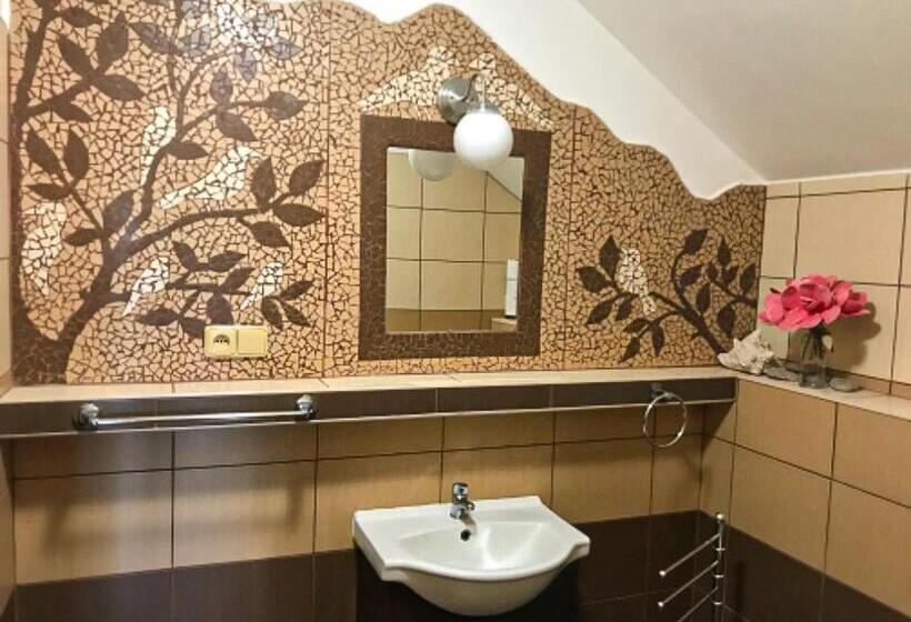 חדר סטנדרט לארבעה, Penzion Domanín