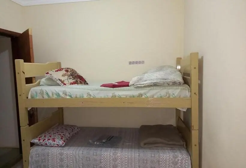 エコノミー４人部屋, Pousada Catarina