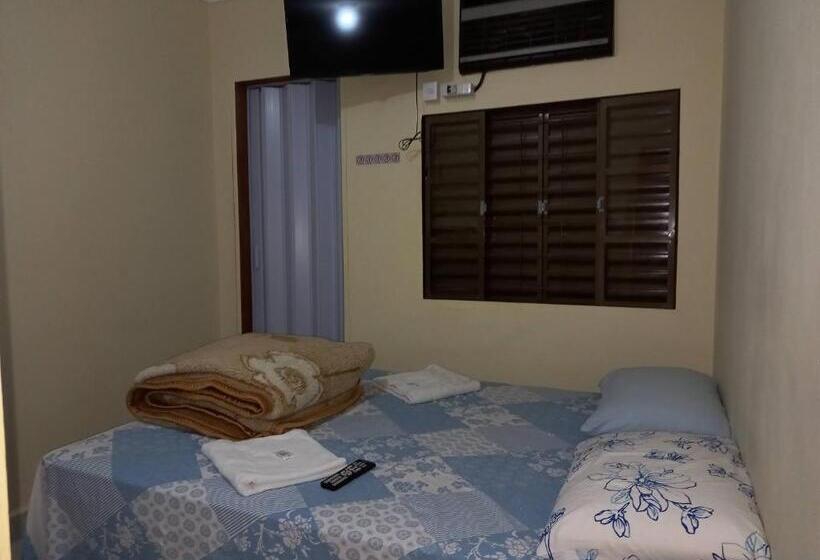 이코노이 4인룸, Pousada Catarina